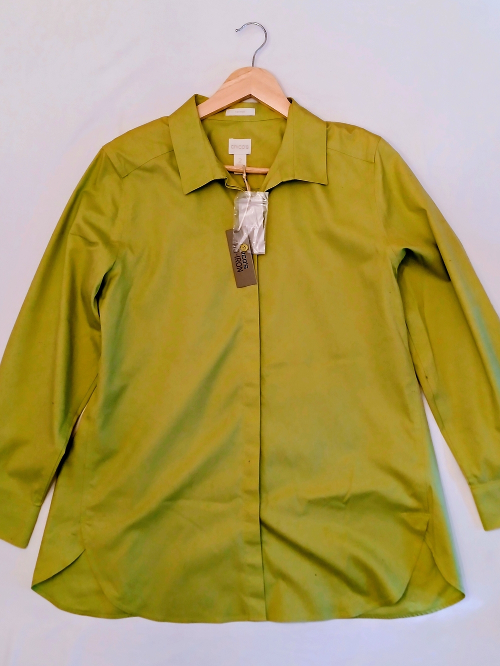 Chico’s No Iron Stretch Shirt Lime Green Button Down Blouse Top NWT Size 2